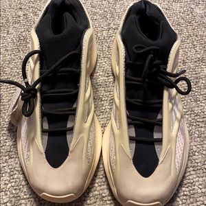 men’s yeezy 700 “azeal”